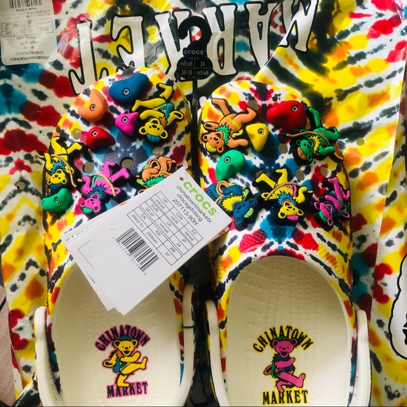 GRATEFUL DEAD x CHINATOWN MARKET CROCS (6) - Picture 2 of 4